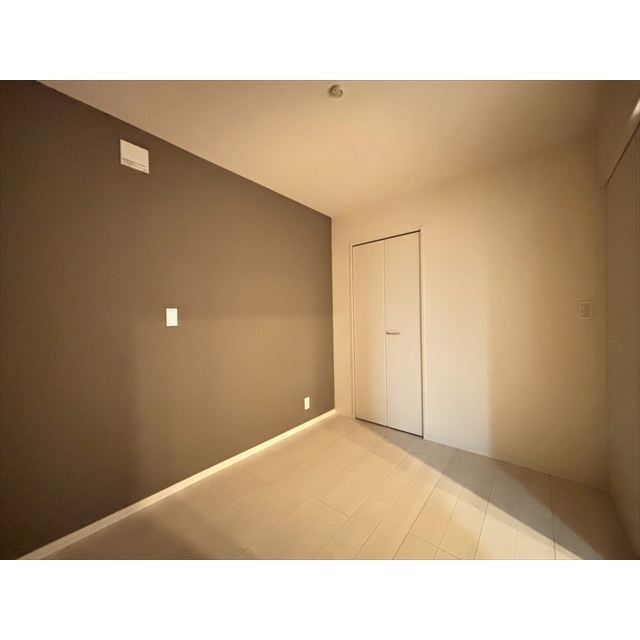 こちら寝室にいかがでしょうか
