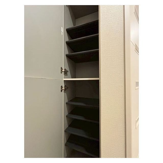靴もたくさん収納できる広々とした下駄箱です