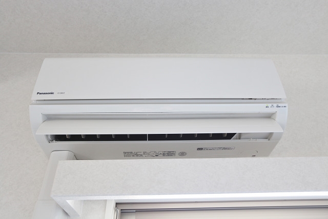 エアコン付きで夏も冬も快適です