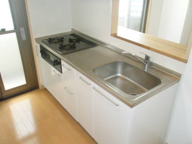 3口コンロで気分ノリノリ。