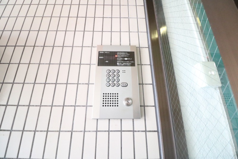 オートロック付きで安心。