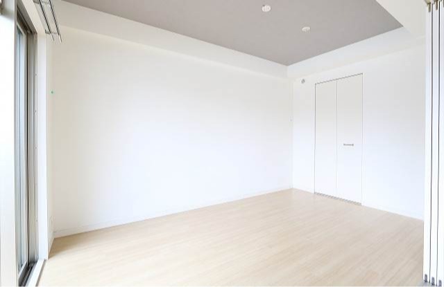こちらの洋室は寝室にいかがでしょうか？