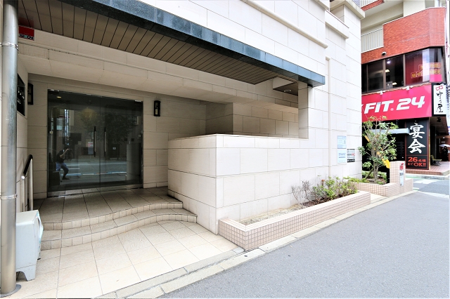 広々としたエントランスです