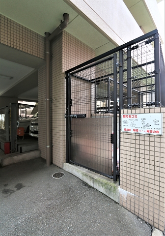 共用のゴミ置き場もあります