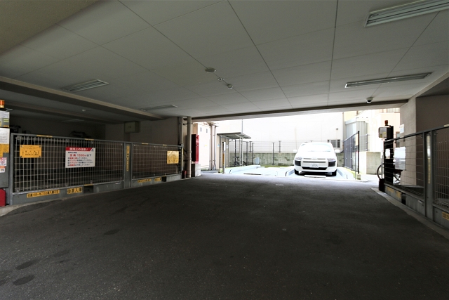 機械式駐車場があります
