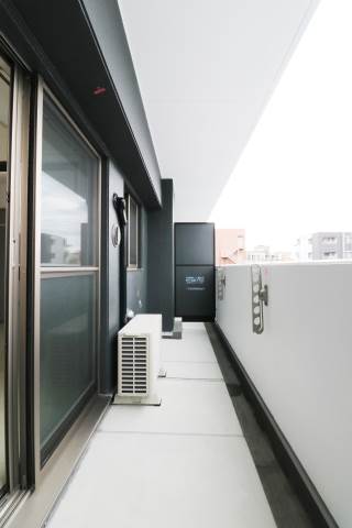 天気のいい日はこちらで洗濯物を干せます