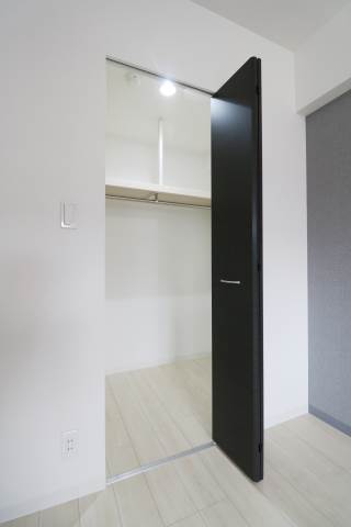 内装16