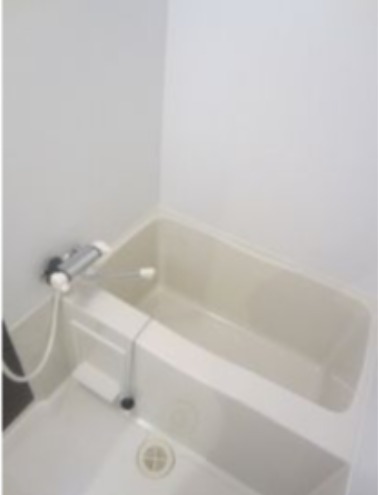 一人暮らしには丁度良いバスルームです