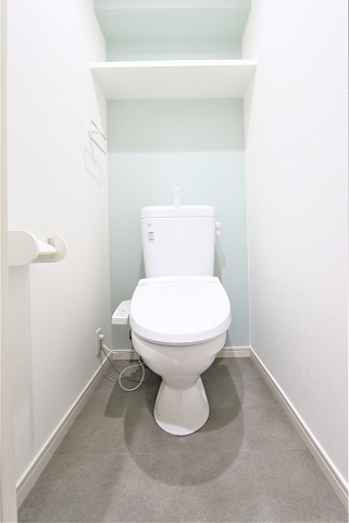 清潔感のあるトイレです