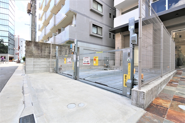 敷地内駐車場付きです