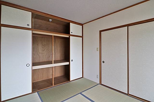 畳の香りは落ち着きますよね