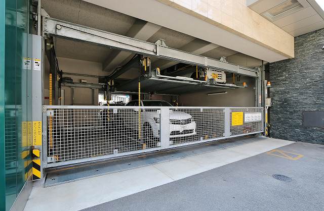 敷地内駐車場完備です