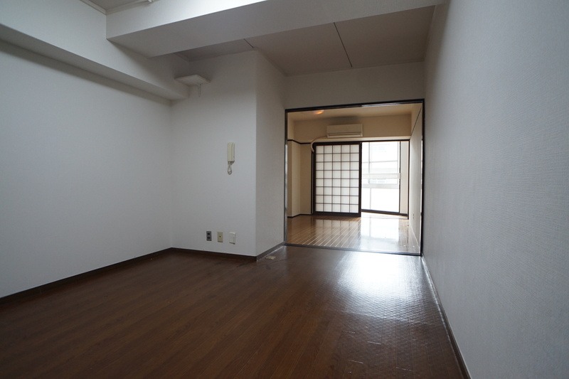 家具の配置に困らない間取りですね
