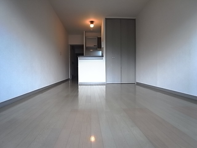 家具の配置がしやすいお部屋です