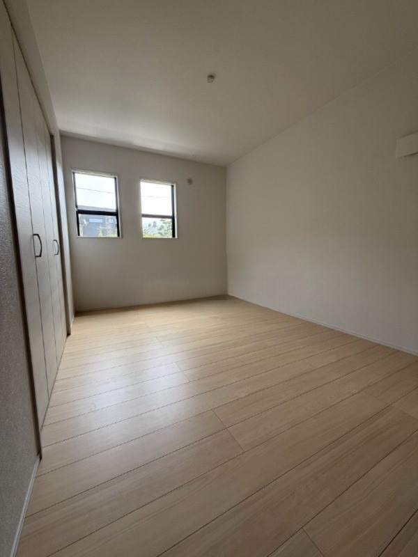 家具の配置がしやすいお部屋です