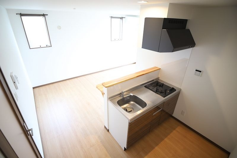 調理スペースも広々、料理も捗りますね
