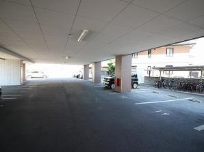 敷地内駐車場あります