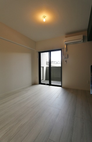 明るいお部屋ですね