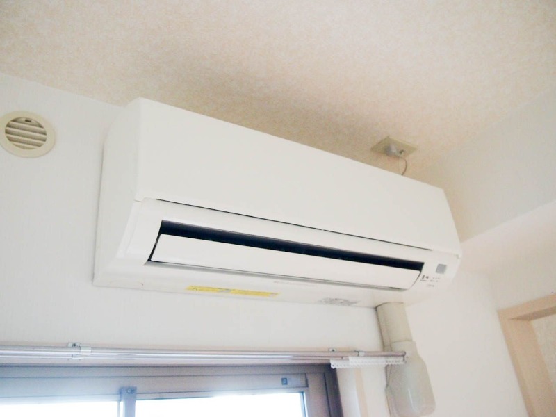 エアコン完備で年中快適に過ごせます