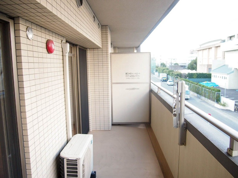 天気のいい日はこちらで洗濯物を干せます