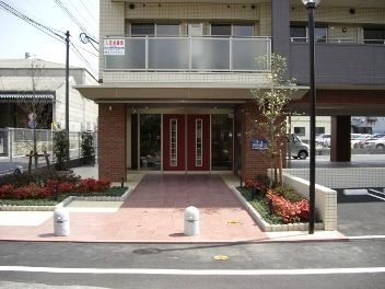 綺麗なエントランスです