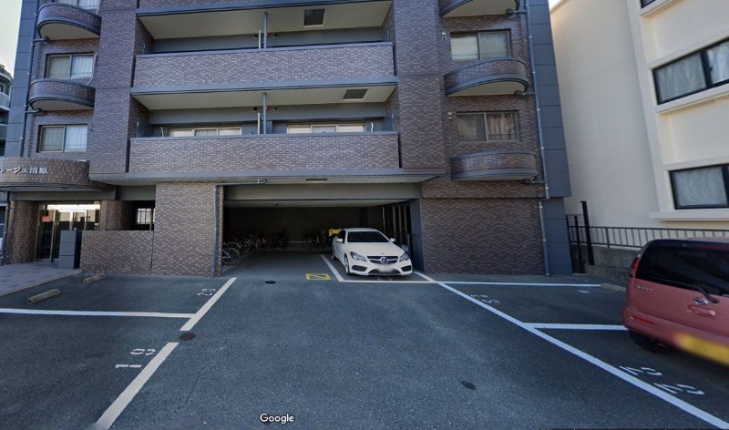 敷地内駐車場もございます
