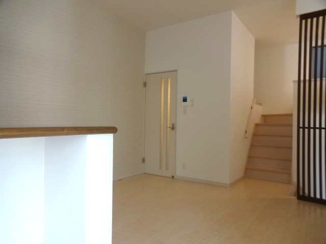 家具の配置がしやすいリビングですね