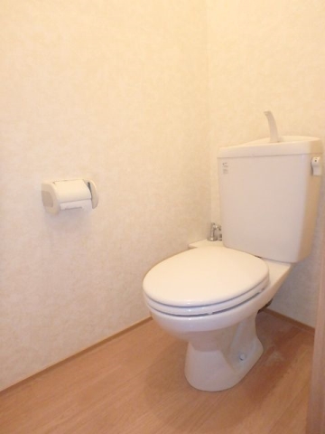清潔感のあるトイレですね