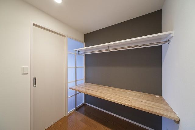 使い勝手の良い収納ですね