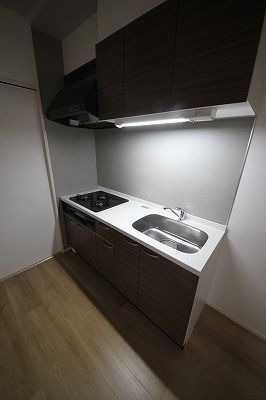 2口コンロ付きで同時に何品も作れちゃいます。