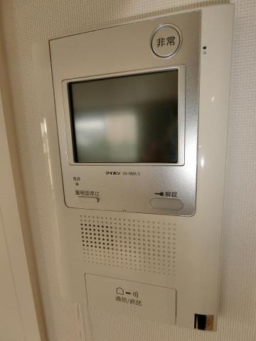 急な来客でも安心のモニターホン付きです