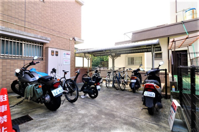敷地内・建物
