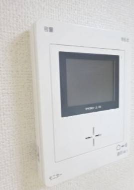 モニター付きインターホンで安心です。