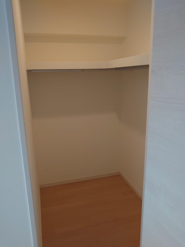お洋服が多い方でも楽々収納できます
