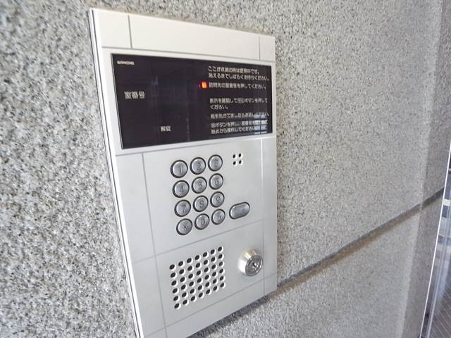 オートロック完備で安心です。