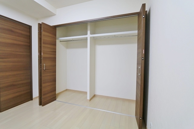かさばりやすいお洋服のたっぷり収納できます