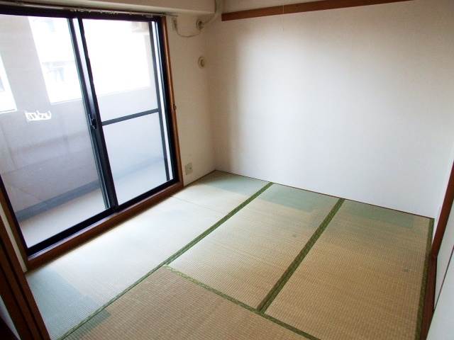 和室があるとなごみますね