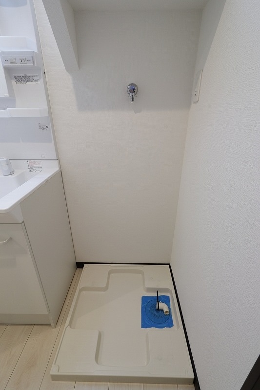 室内洗濯機置場完備。