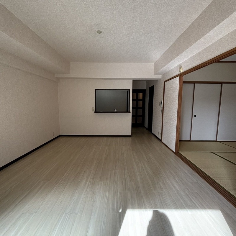 リビングの隣が和室のお部屋です