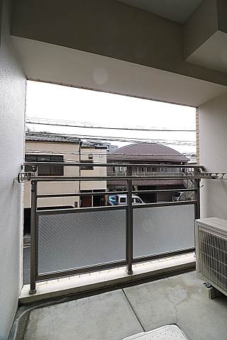 洗濯物はこちらまで