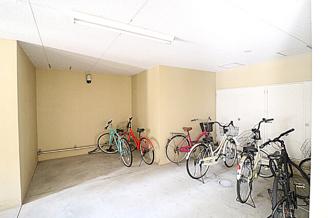 敷地内・建物