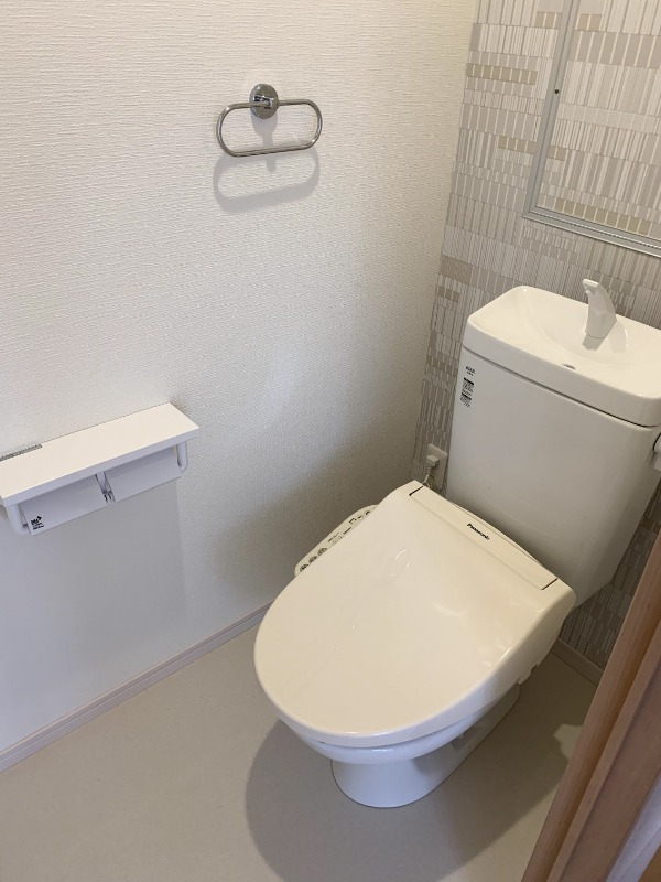 温水洗浄便座付きです