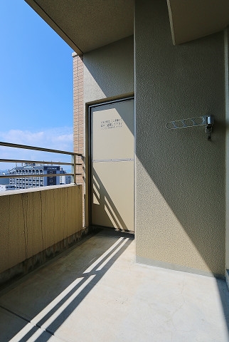 日当たりの良い広めのバルコニー