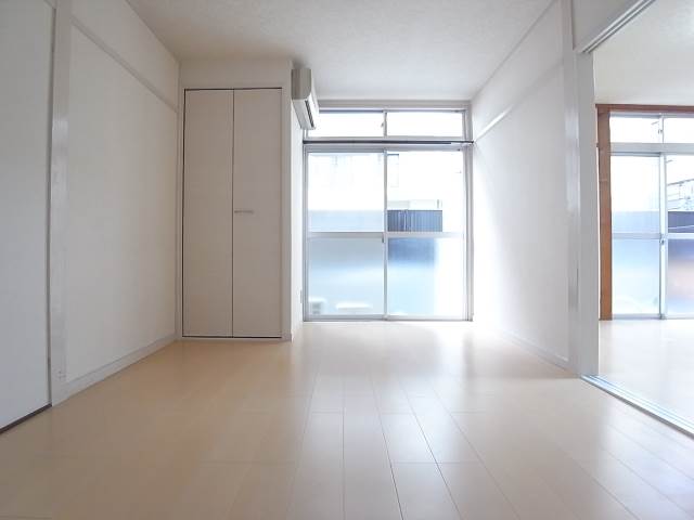 広々としたお部屋です