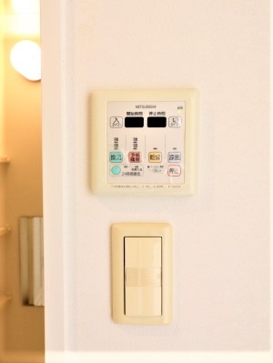浴室乾燥機完備。