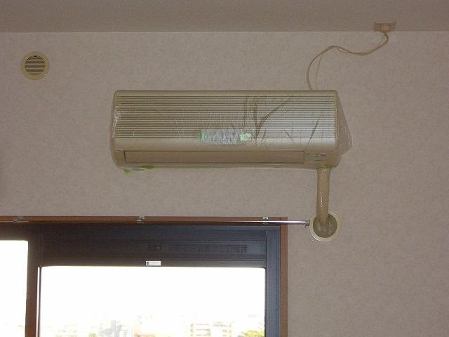 エアコン完備で年中快適に過ごせます