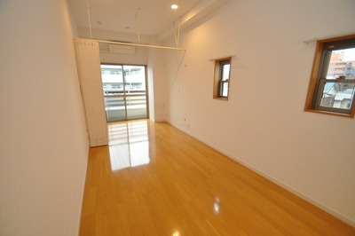 家具の配置がしやすいお部屋です