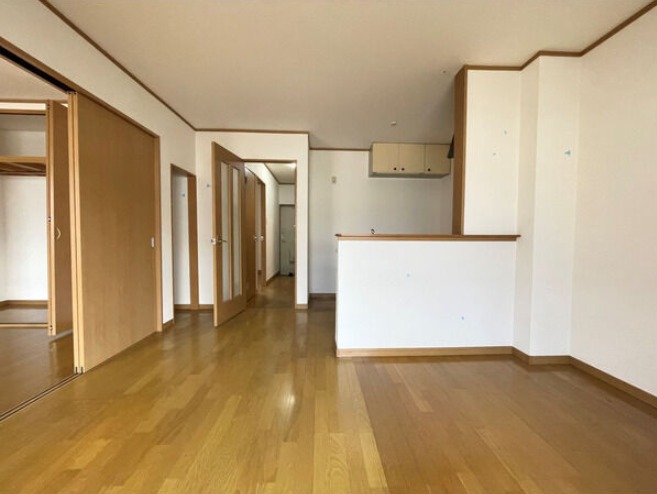 カウンターキッチンで会話が弾みそうです