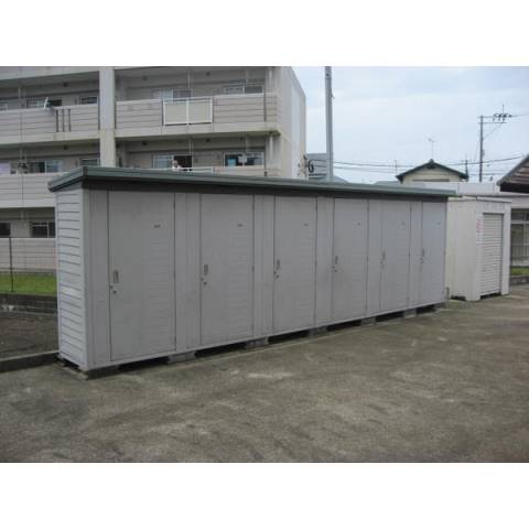 専用物置有ります。