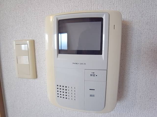 モニターホンで安心です。